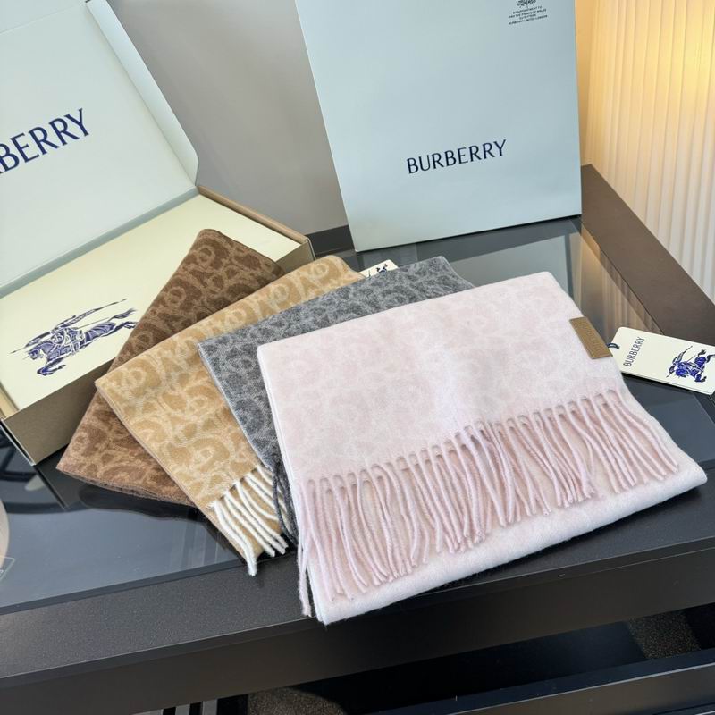 New scarf 0825f